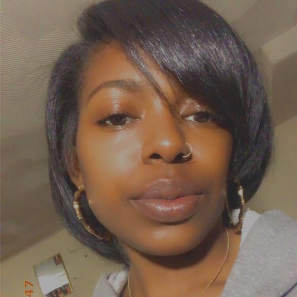 Meet your Posher, Andrea